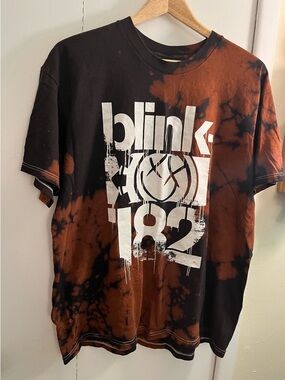 Blink-182 Graphic Tie-Dye Short Sleeve Tee - Black & Rust Size XL